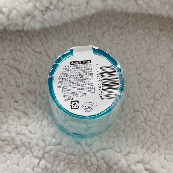 NEW Sanrio Cinnamoroll Mini Plastic Cup - Picture 4 of 4